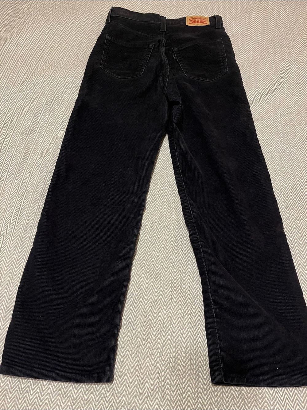 Levi’s Ribcage Straight Ankle Corduroy Button Fly Jeans. Black. Size 26. - Picture 8 of 10